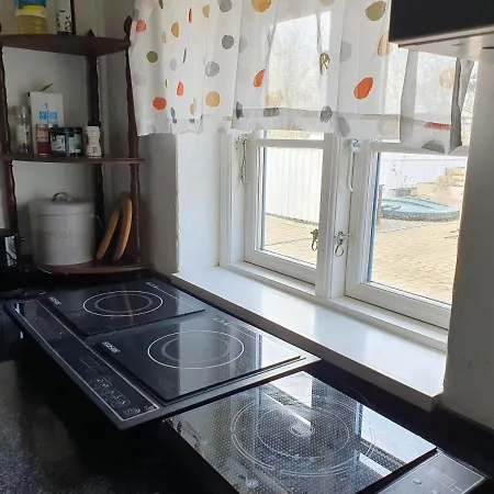 Bed & Breakfast Anjas Nest *